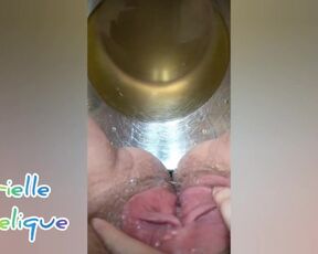 PEE MASTURBATION